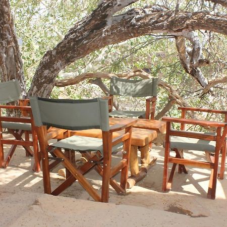 Lion'S Cave Camp, Samburu Vila Archers Post Exterior foto