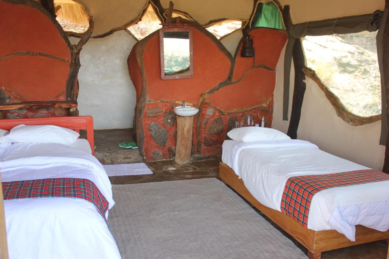 Lion'S Cave Camp, Samburu Vila Archers Post Exterior foto