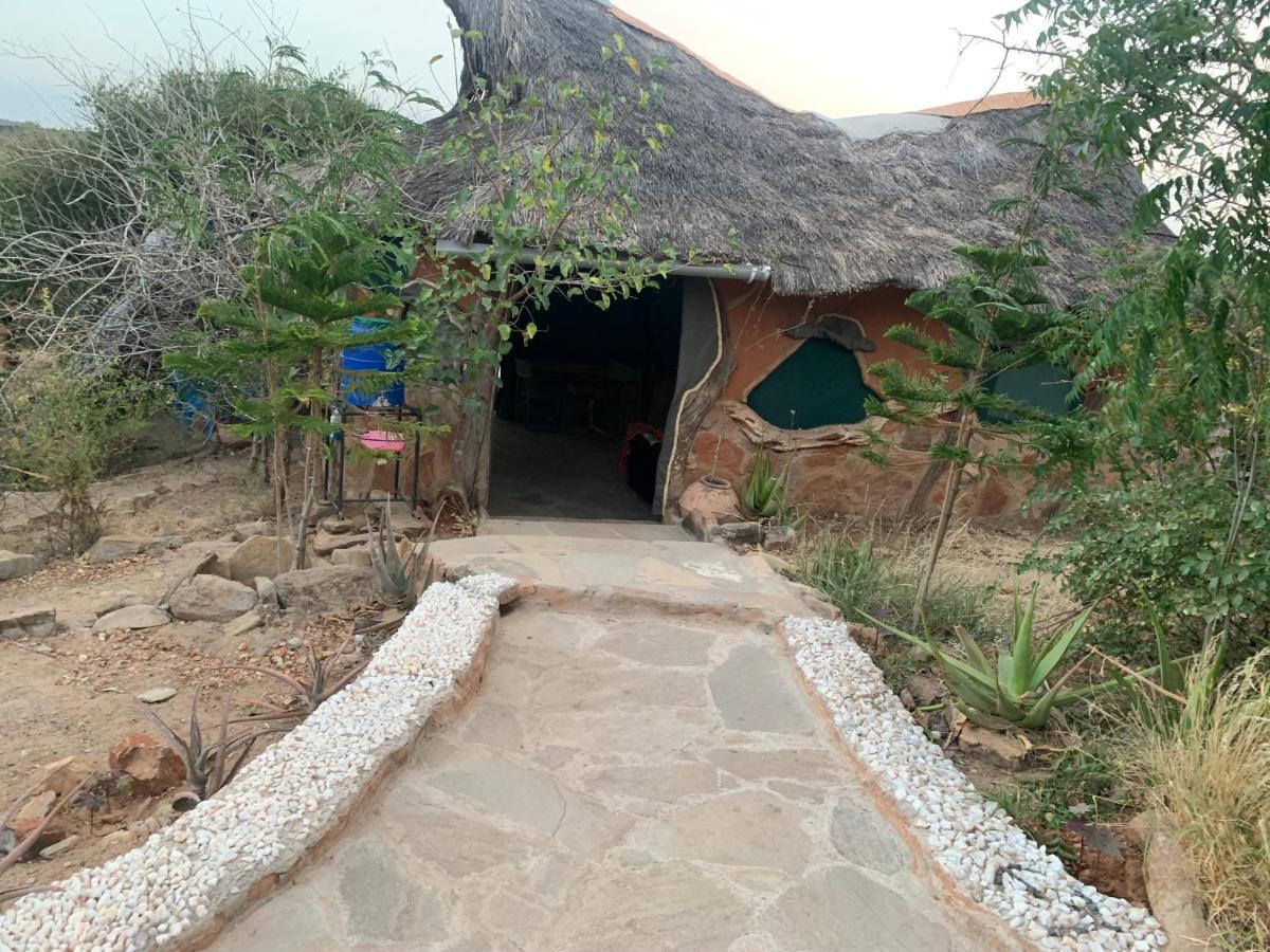 Lion'S Cave Camp, Samburu Vila Archers Post Exterior foto