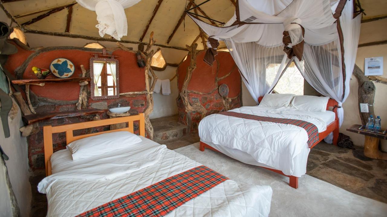 Lion'S Cave Camp, Samburu Vila Archers Post Exterior foto