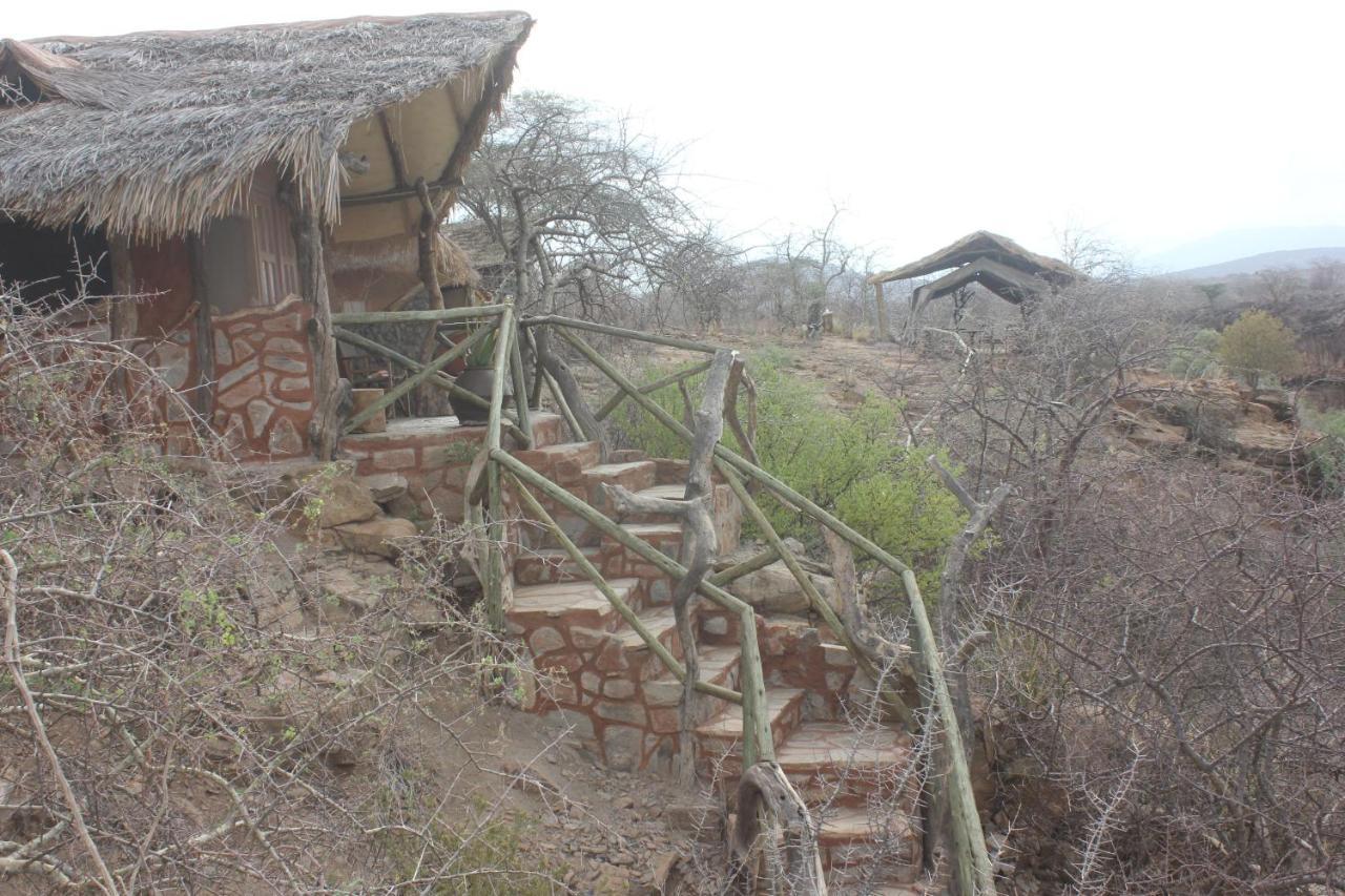 Lion'S Cave Camp, Samburu Vila Archers Post Exterior foto