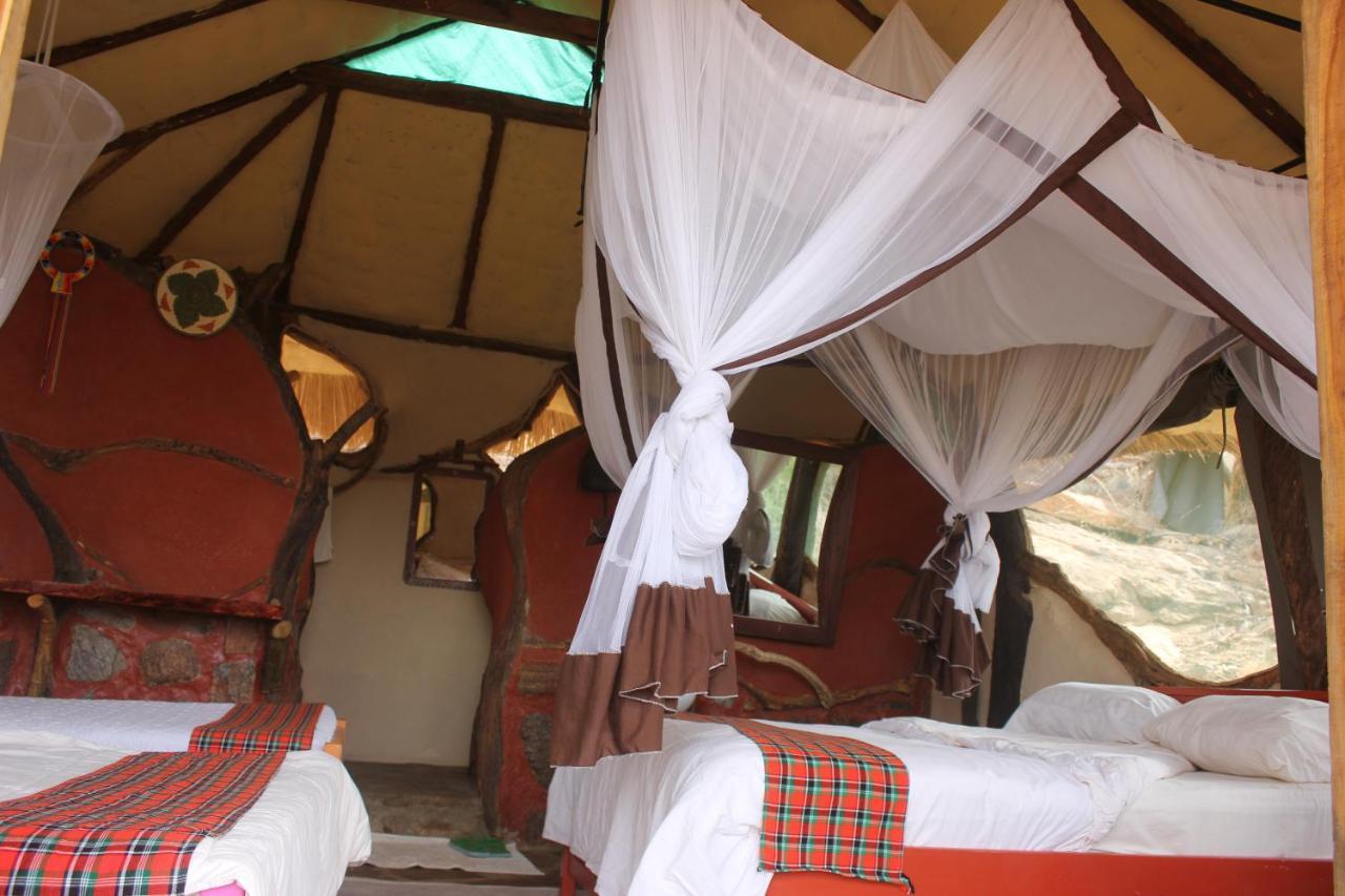 Lion'S Cave Camp, Samburu Vila Archers Post Exterior foto