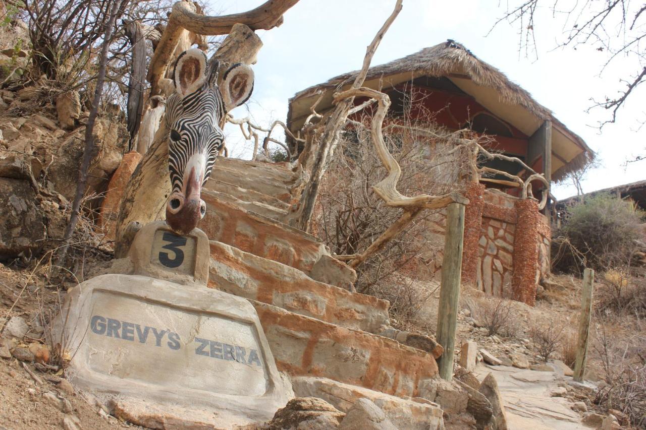 Lion'S Cave Camp, Samburu Vila Archers Post Exterior foto