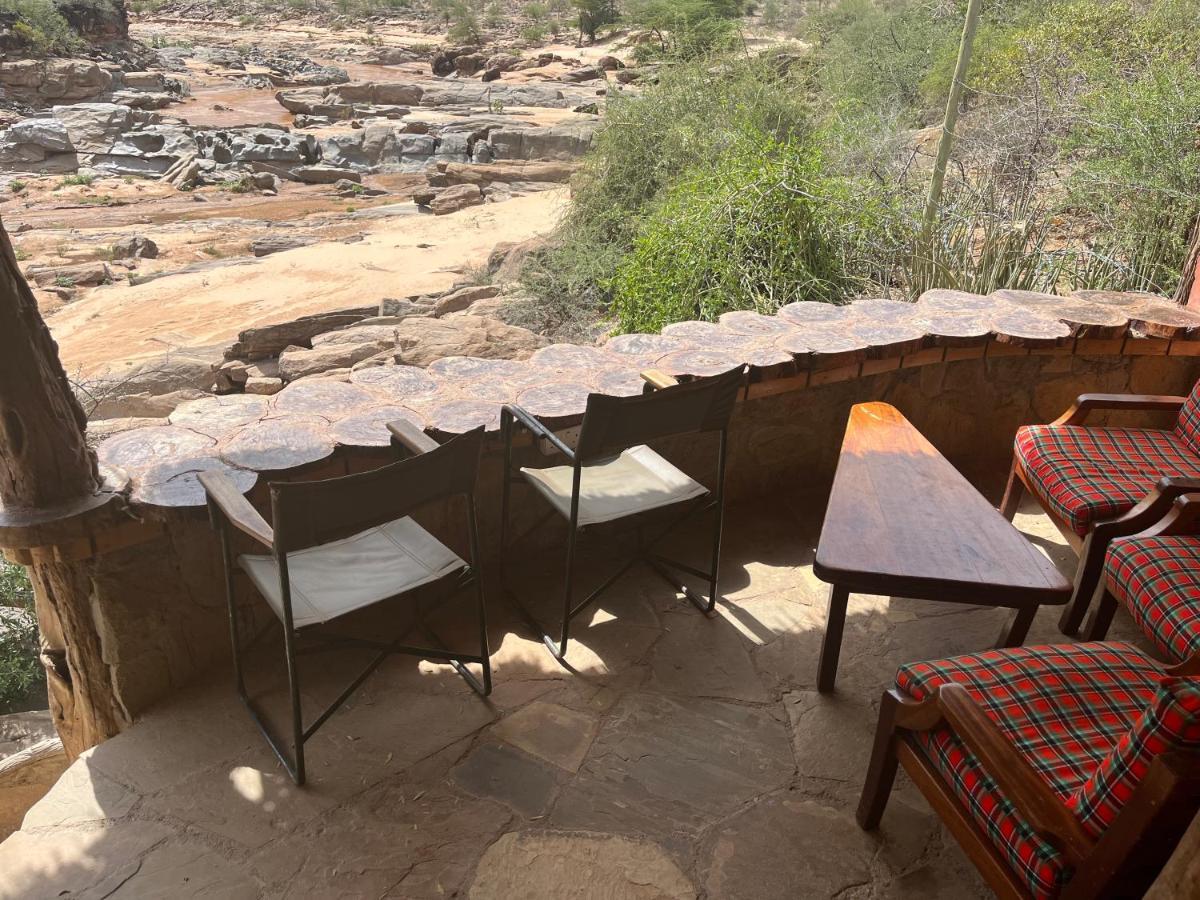 Lion'S Cave Camp, Samburu Vila Archers Post Exterior foto