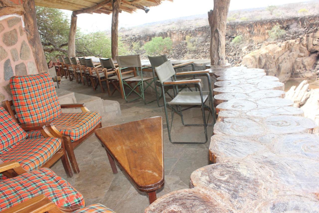 Lion'S Cave Camp, Samburu Vila Archers Post Exterior foto