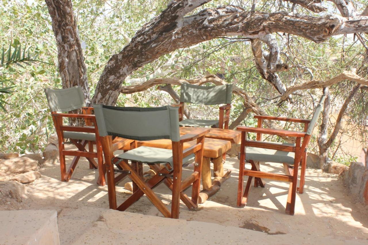 Lion'S Cave Camp, Samburu Vila Archers Post Exterior foto